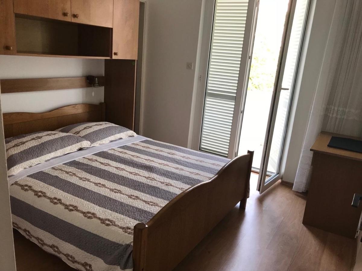 Apartments Marija Lopar Exterior photo